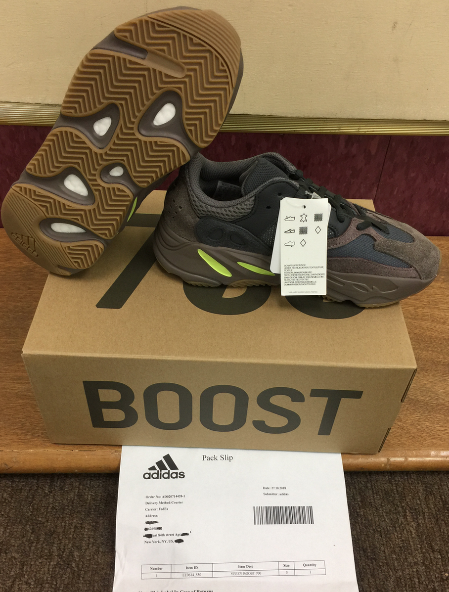 ADIDAS YEEZY BOOST 700 Mauve \